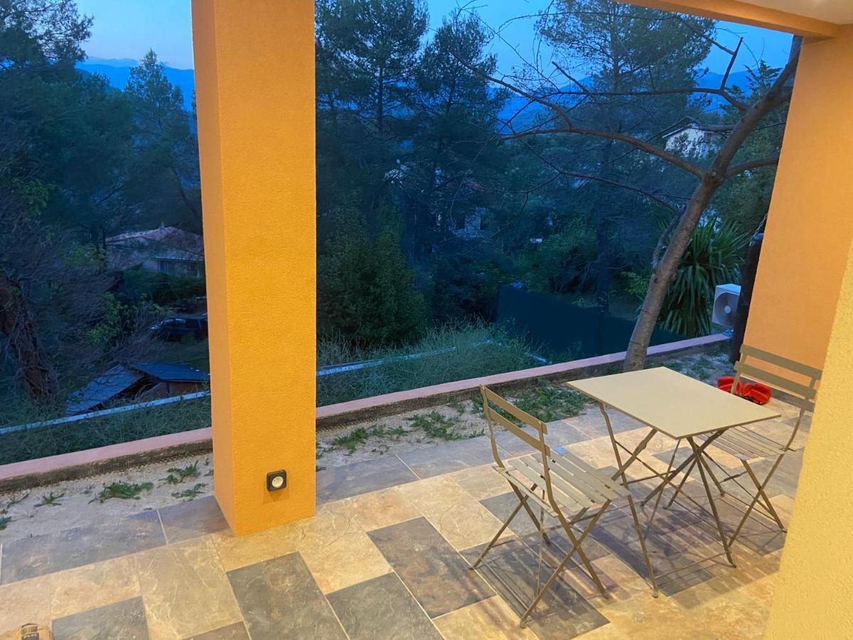 Apparemment T3 dans une villa neuf . Drap Extérieur photo
