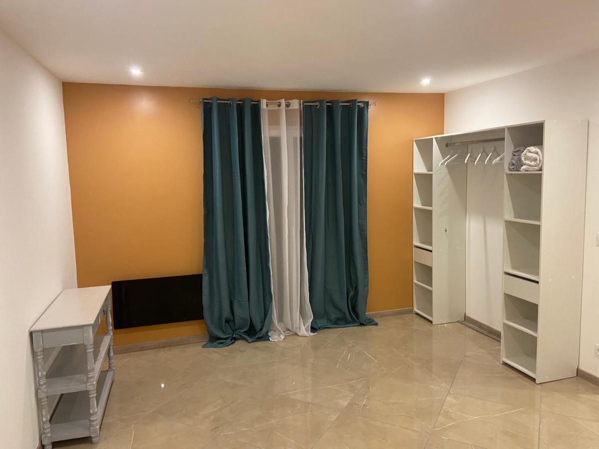 Apparemment T3 dans une villa neuf . Drap Extérieur photo